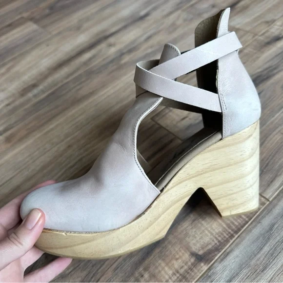 Free People Pink and Tan Mules - Picture 5 of 10